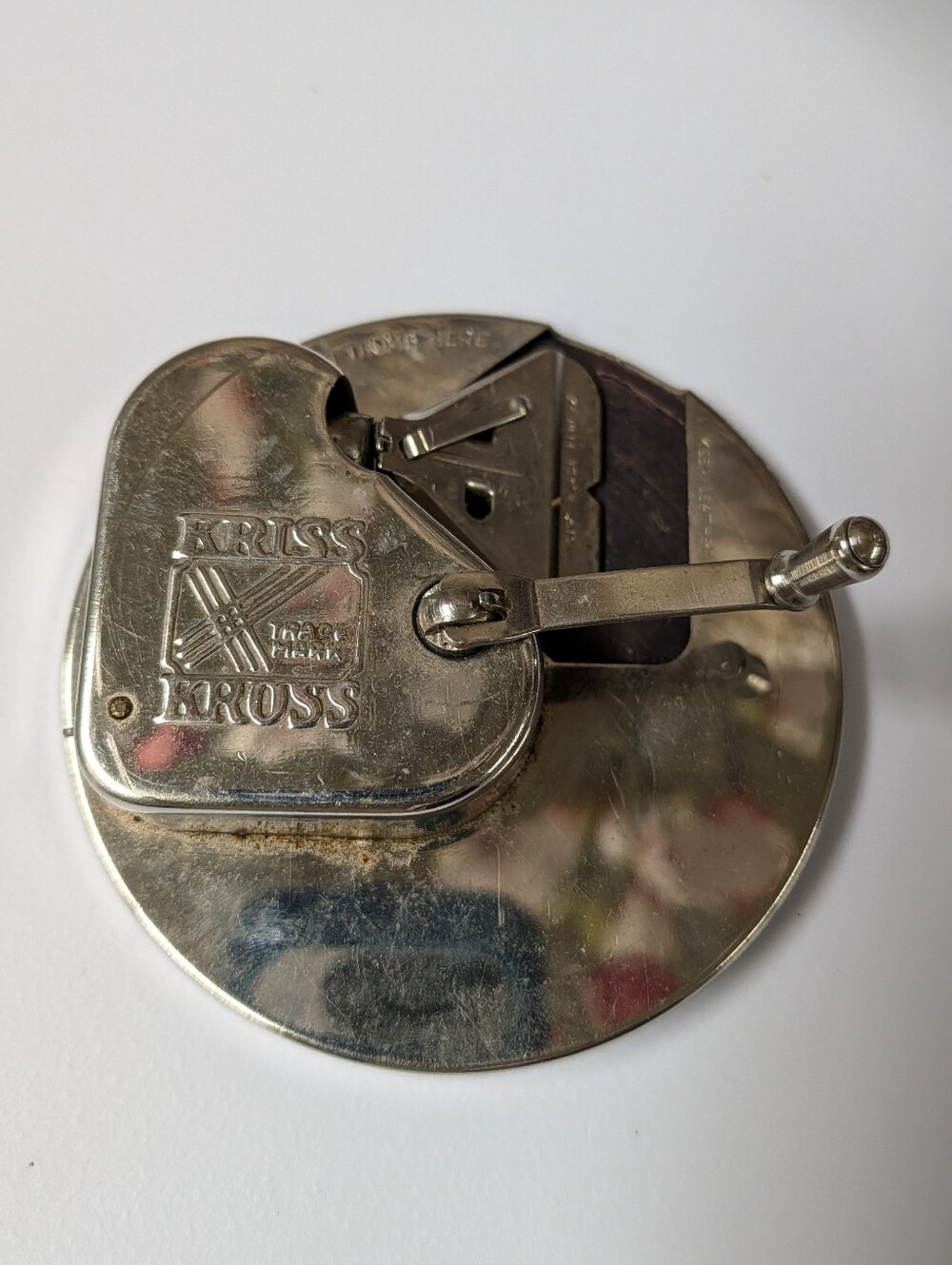 1920's KRISS KROSS chrome stropper razor blade sharpener